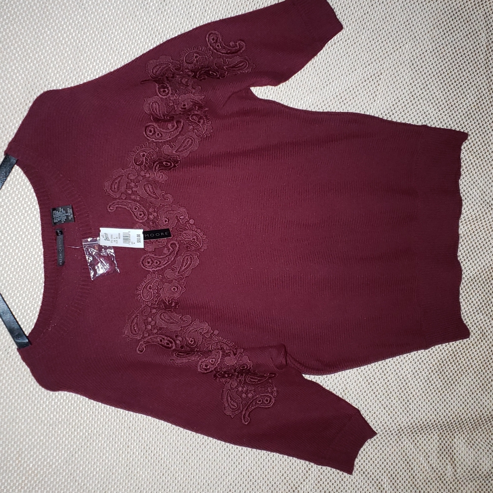 New Gorgeous Burgundy Women's sweater With Intricate Knitted Applique Designs.